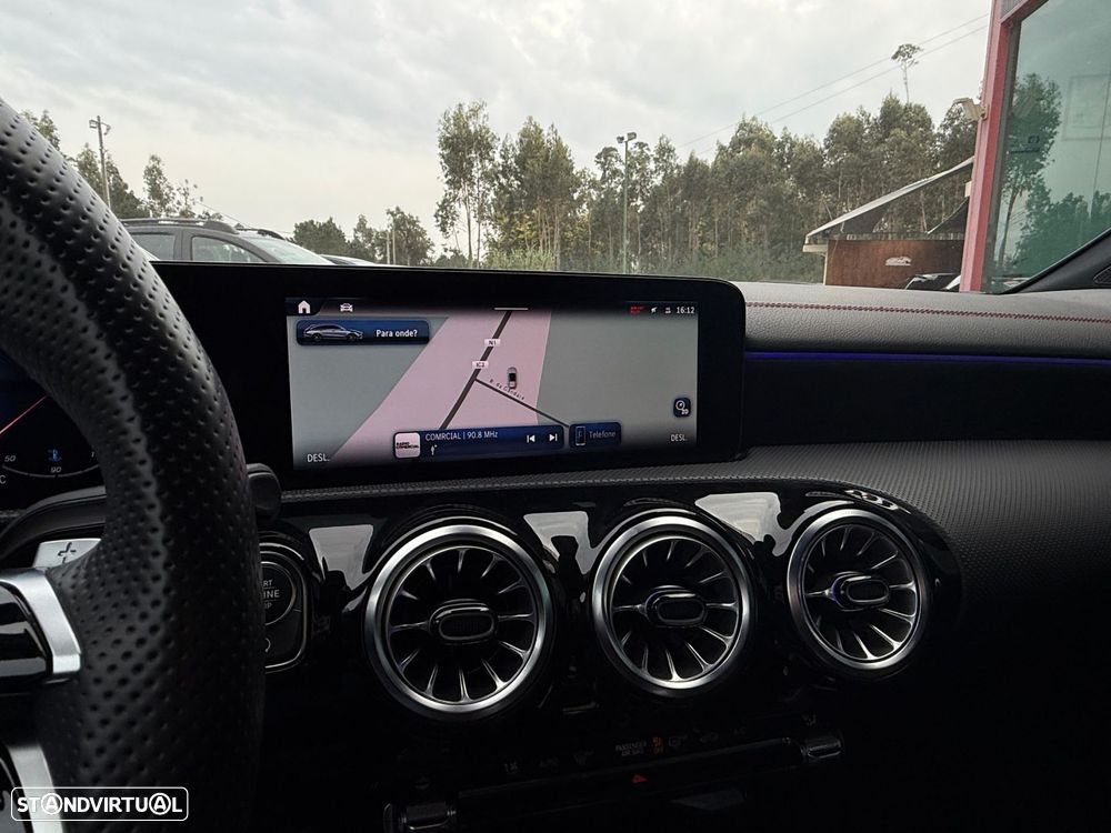 Mercedes-Benz CLA 180 - 16