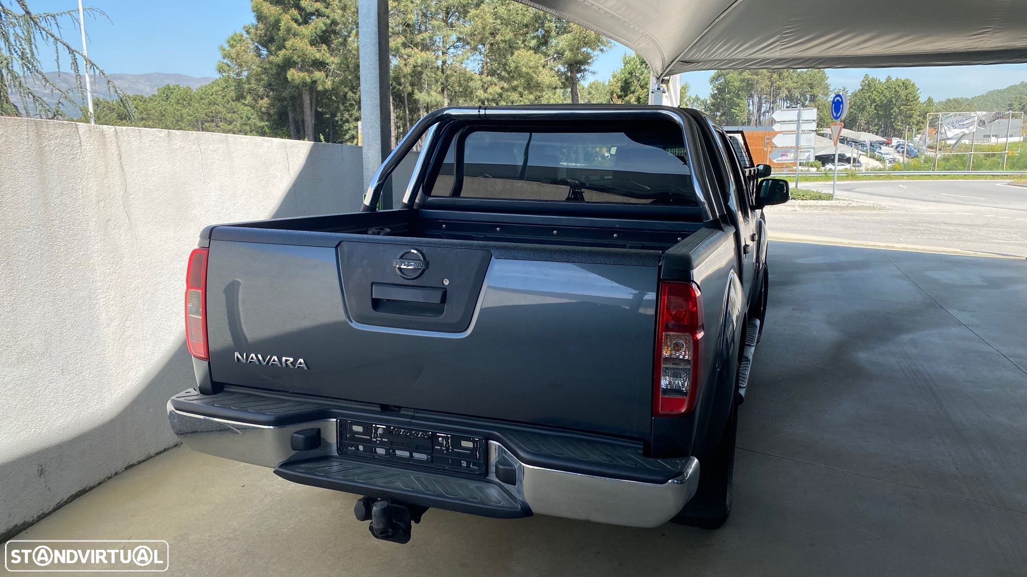 Nissan Navara 2.5 dCi CD LE Hi-Tech +P.Premium 4WD - 3