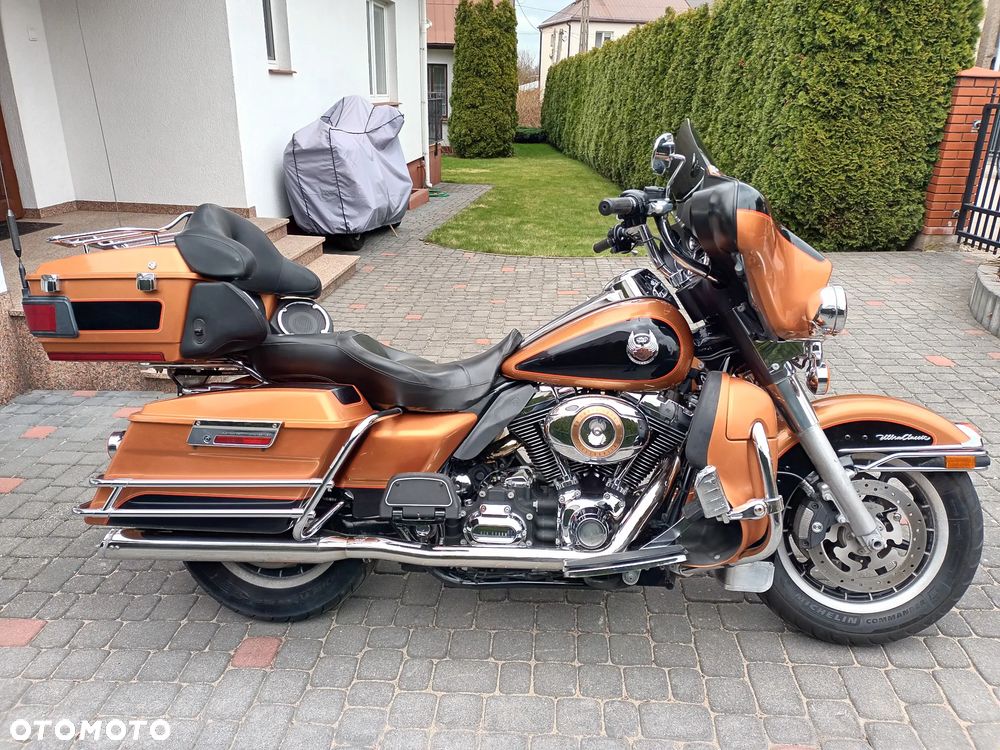 Harley-Davidson FLHTCU Ultra - 14