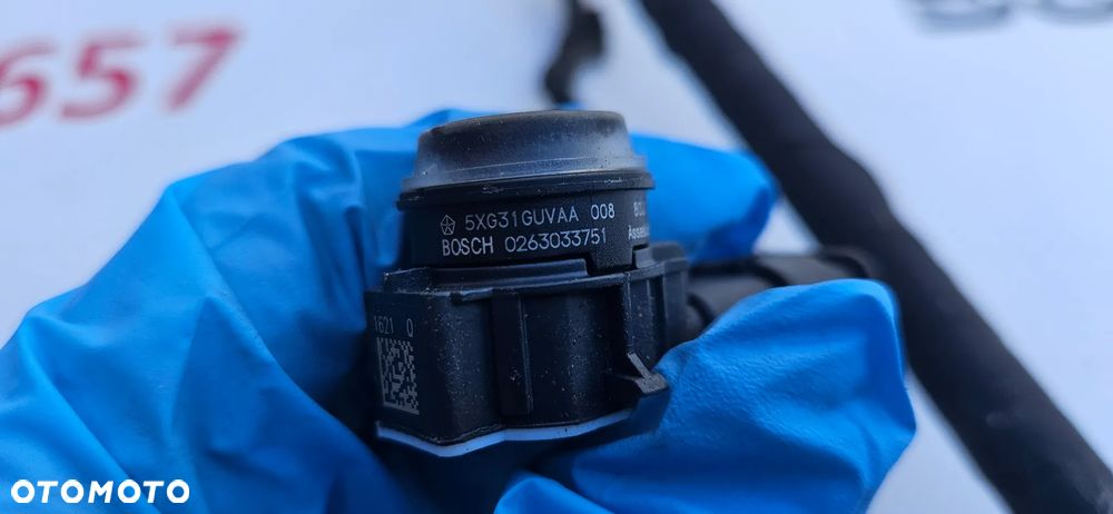 Chrysler Pacifica 2016- Instalacja zderzaka tylnego pod 6xPDC Wiązka PDC P68228597AE Czujnik parkowania PDC Czujnik PDC 5XG31GUVAA KOLOR PUV Moduł martwego pola Radar zderzaka tył  68306454AB - 8