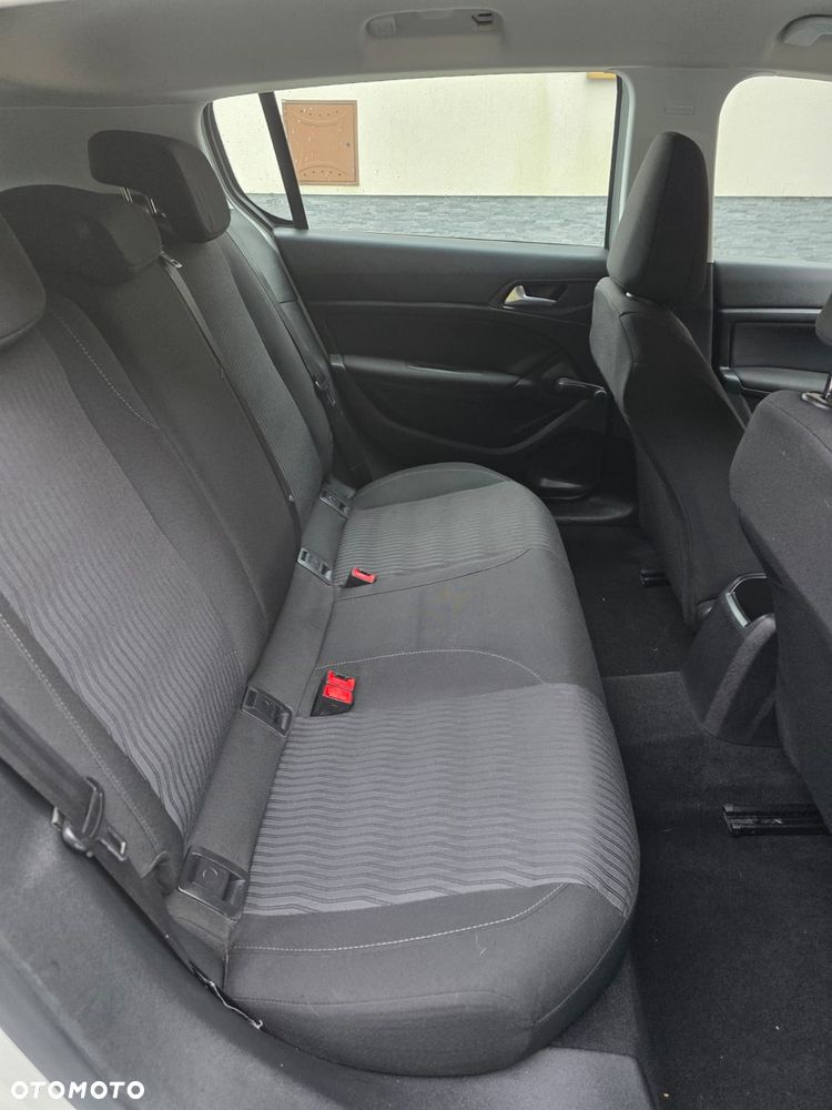 Peugeot 308 1.5 BlueHDi Business Line S&S - 15