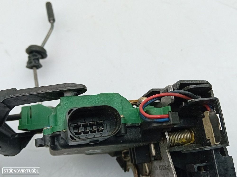 Fechadura / fecho porta frente direito VOLKSWAGEN Passat (3B3) - 4