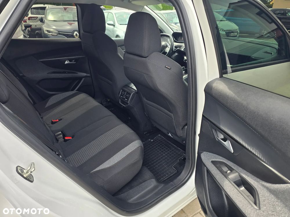 Peugeot 3008 - 10
