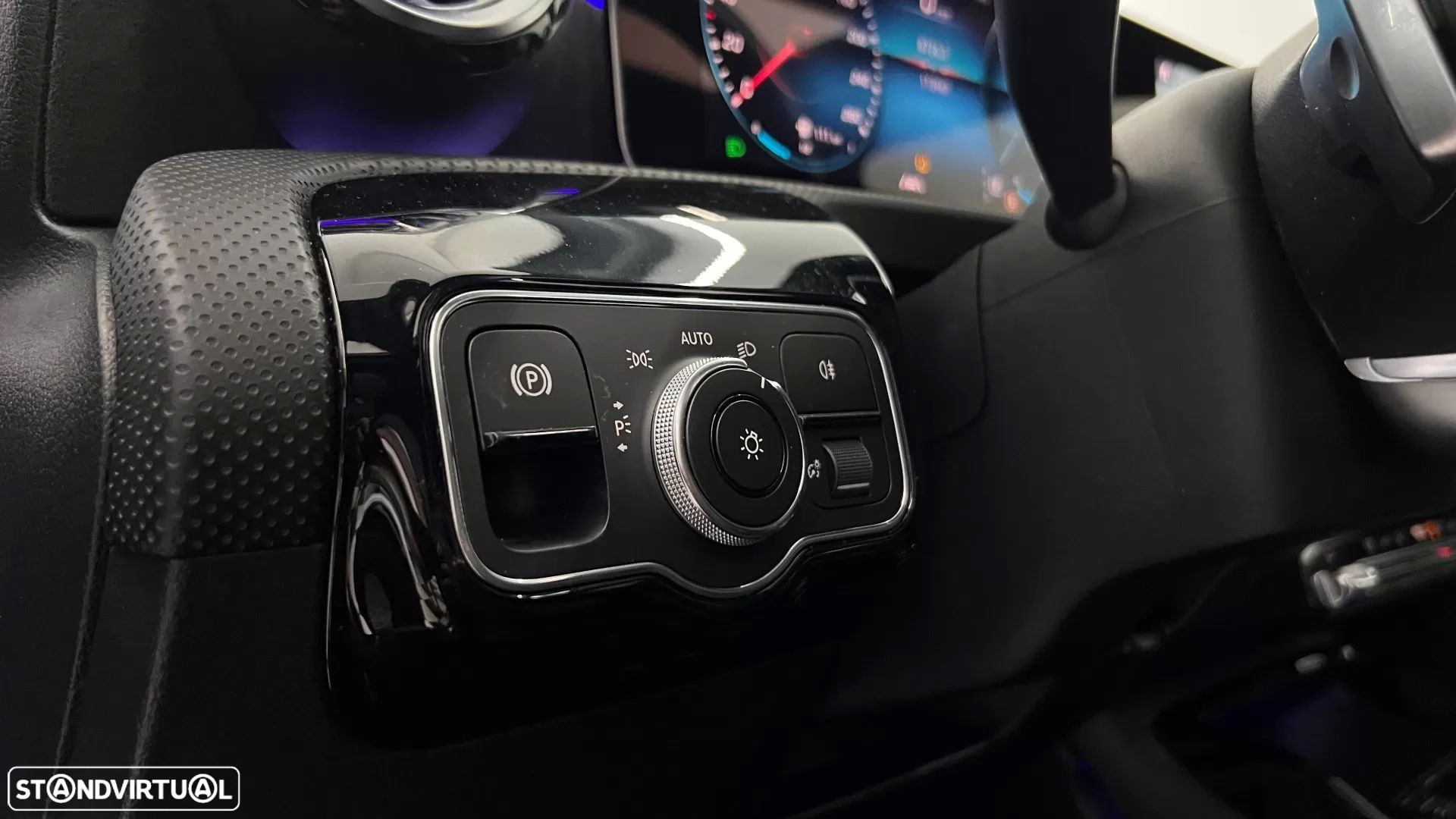 Mercedes-Benz A 35 AMG 4Matic Speedshift DCT 8G Line Advanced Plus - 31