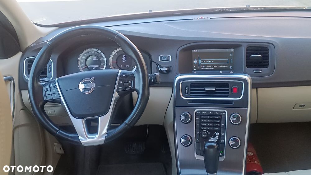 Volvo S60 D3 Geartronic - 8