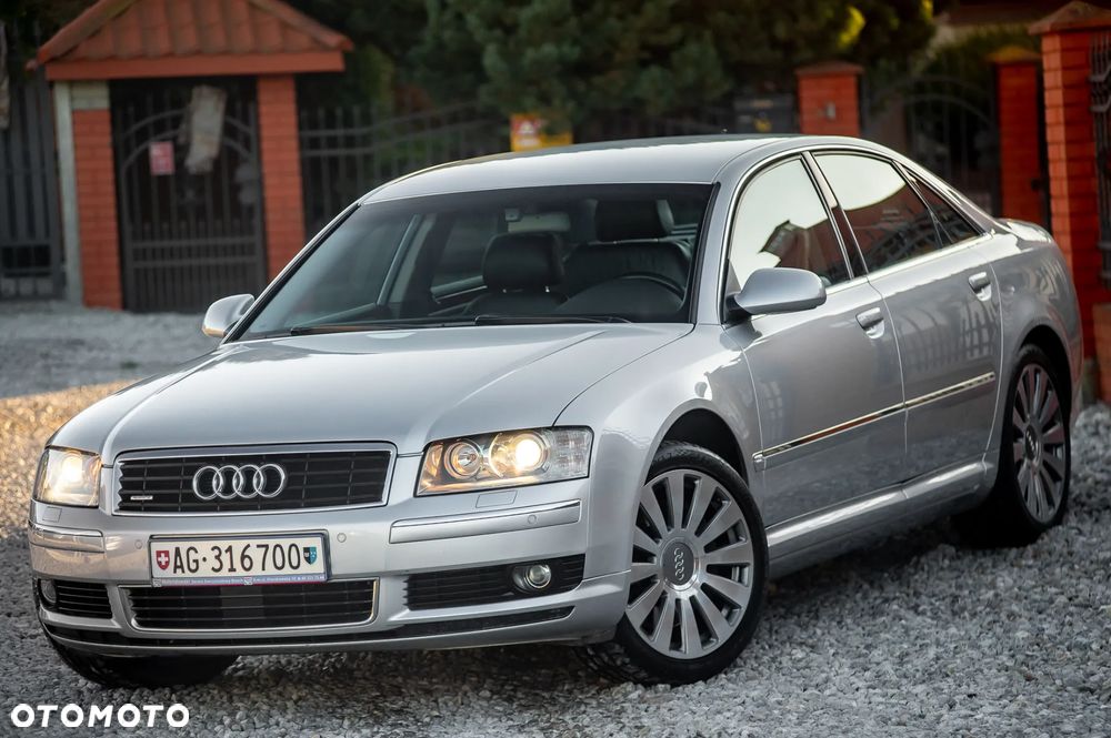 Audi A8 4.2 Quattro - 6