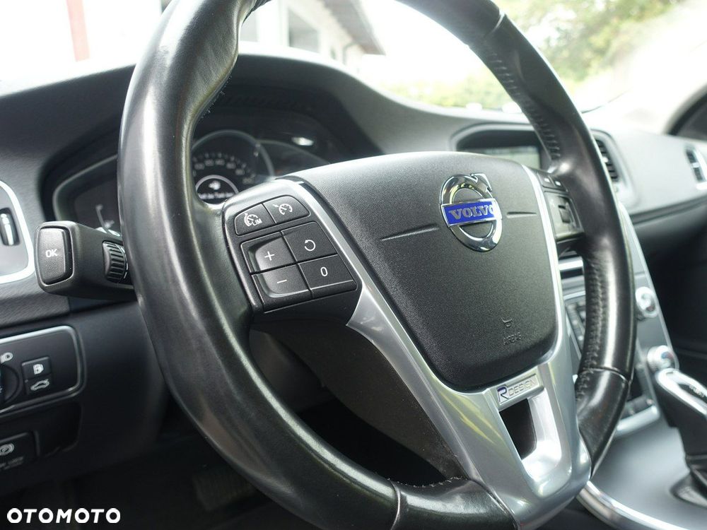 Volvo V60 D4 Geartronic - 19