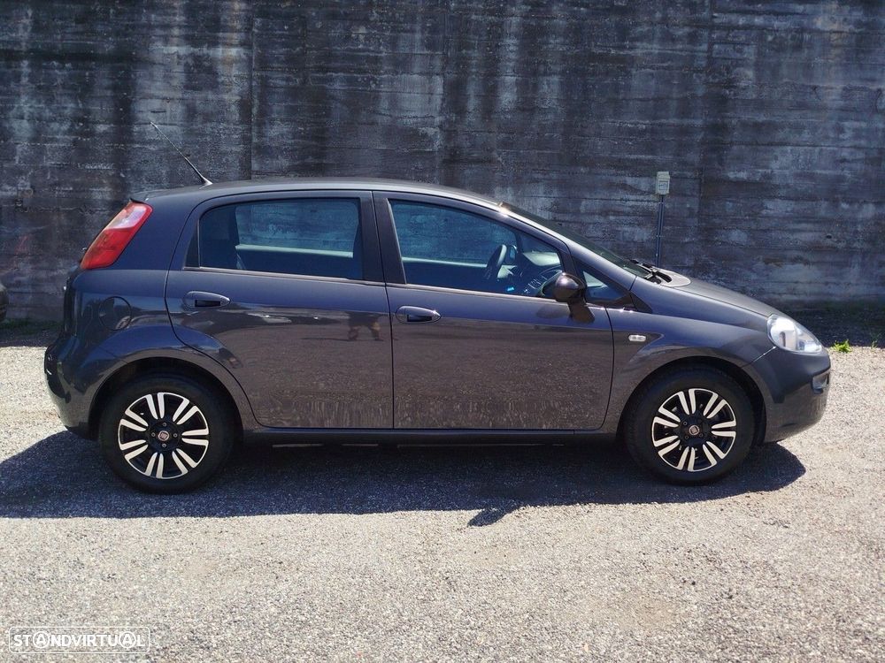 Fiat Punto 1.3 M-Jet Lounge S&S - 15