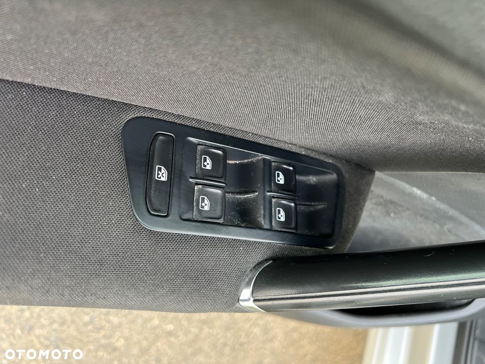 Volkswagen Golf Variant - 11