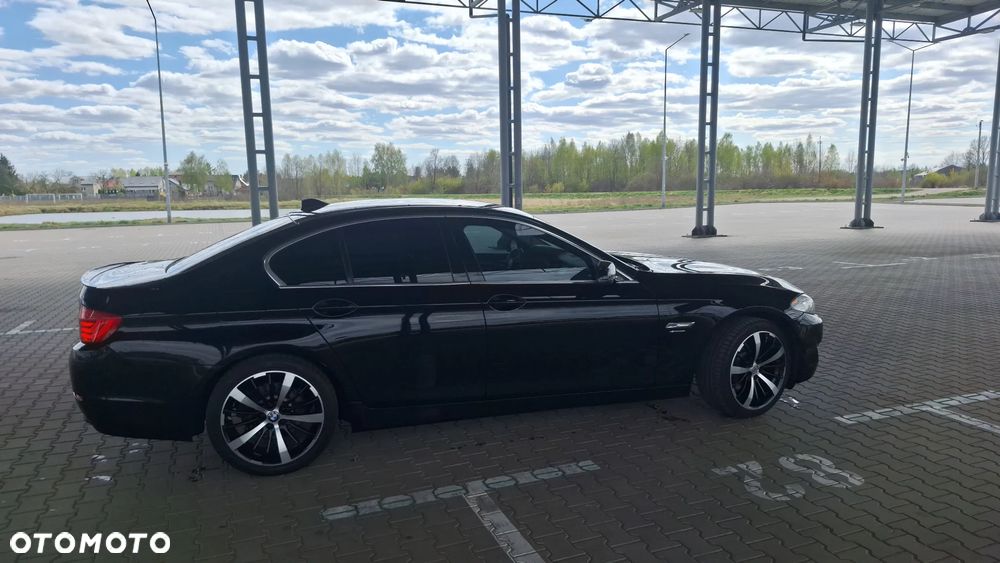 BMW Seria 5 525d xDrive Sport-Aut - 8