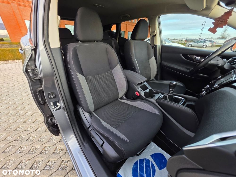 Nissan Qashqai - 25