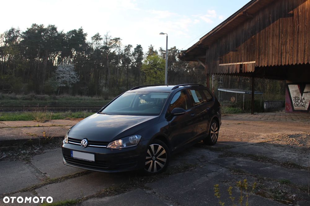 Volkswagen Golf 1.6 TDI BlueMotion Trendline - 1