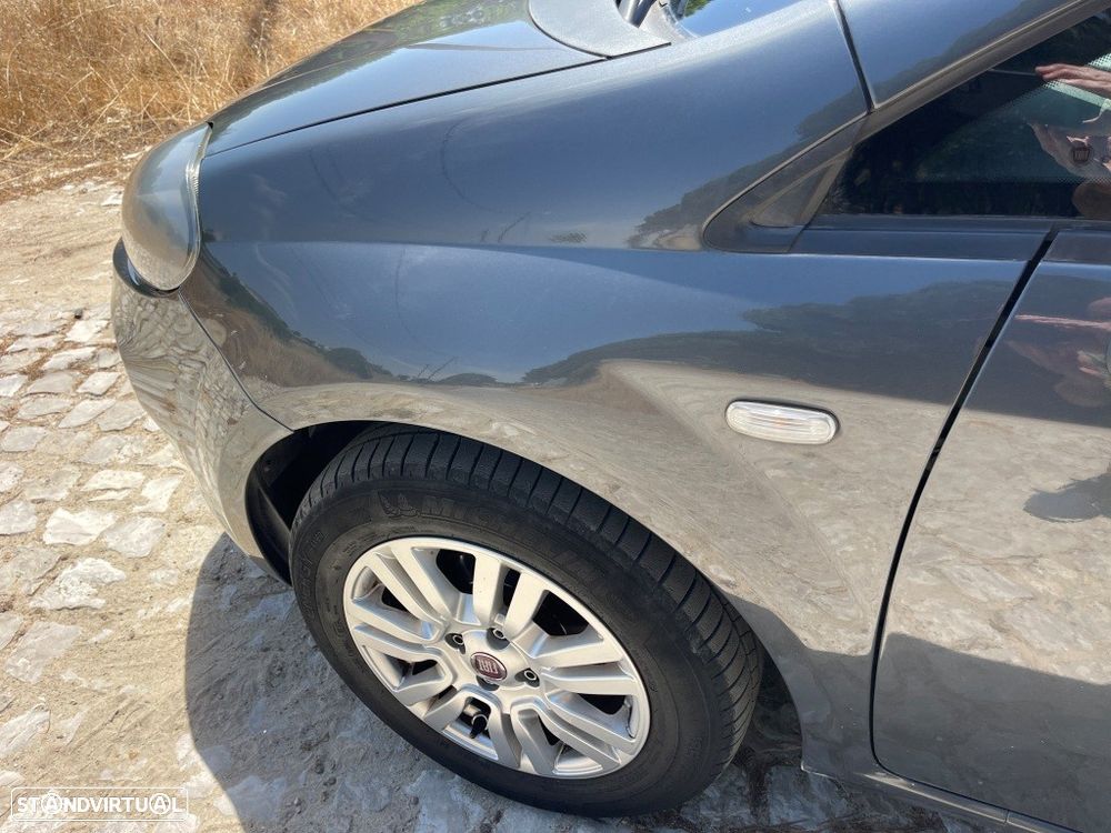 Fiat Punto 1.2 Lounge S&S - 8