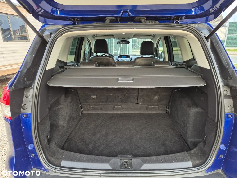 Ford Kuga 2.0 TDCi 2x4 Titanium - 12