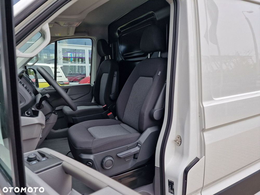 Volkswagen Crafter - 13