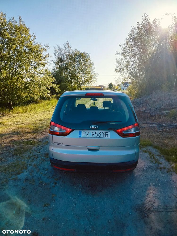Ford Galaxy 2.0 Ghia - 5