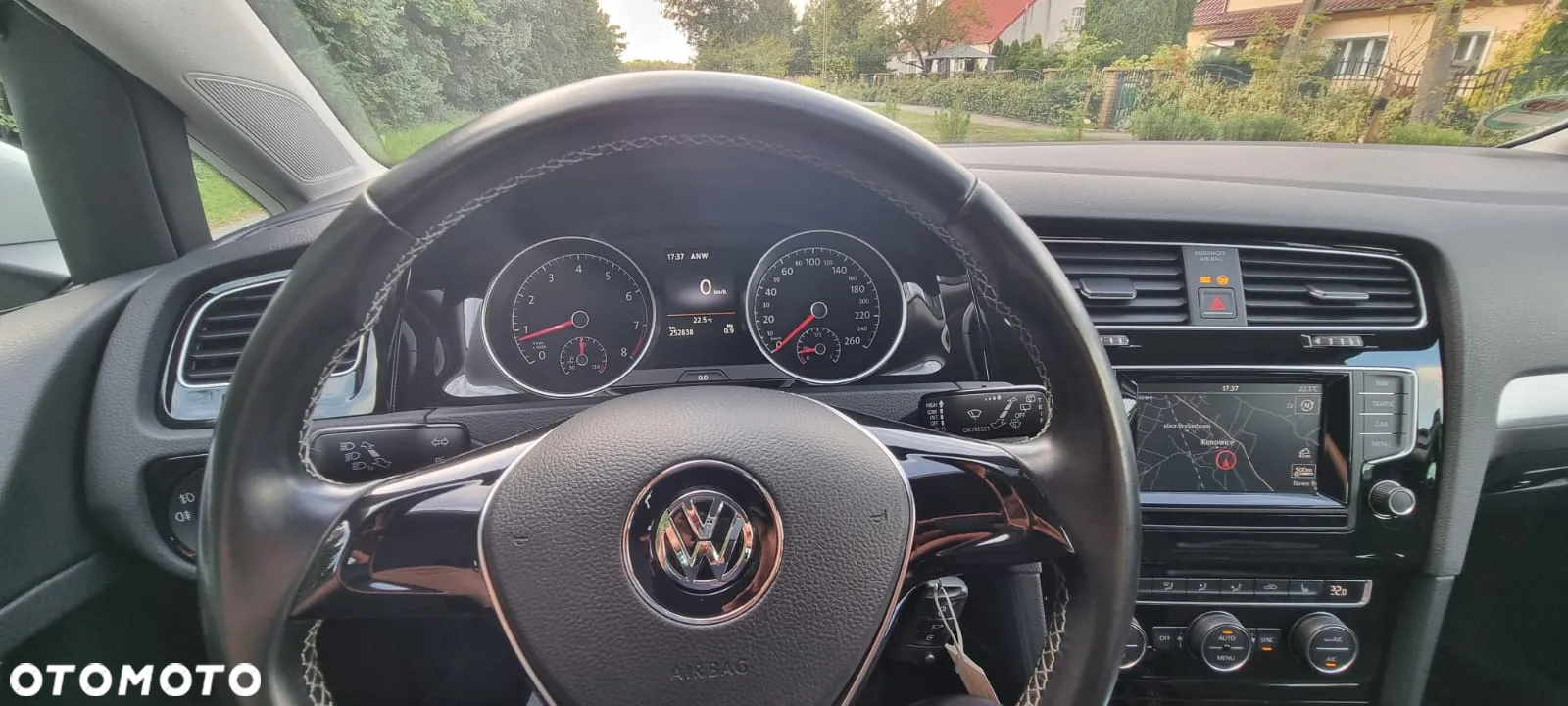 Volkswagen Golf 1.4 TSI BlueMotion Technology Cup - 22