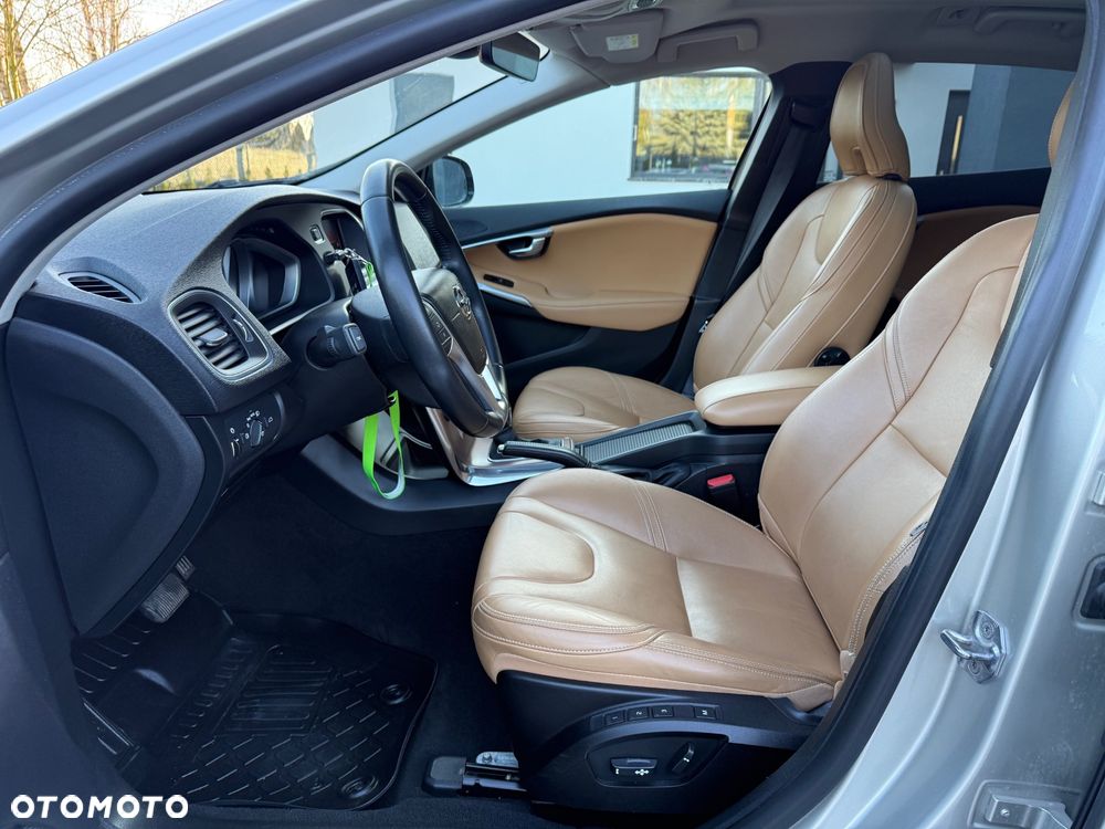 Volvo V40 Cross Country T4 AWD Geartronic Summum - 8