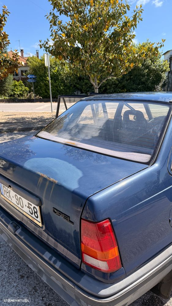 Opel Kadett - 4