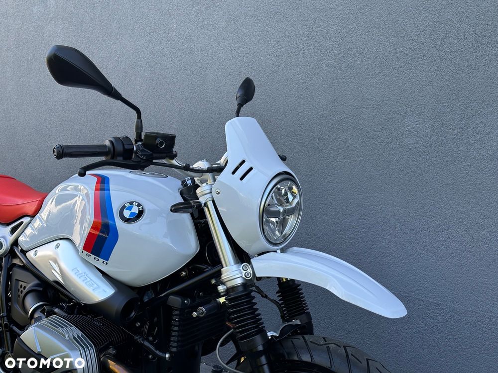 BMW R - 12