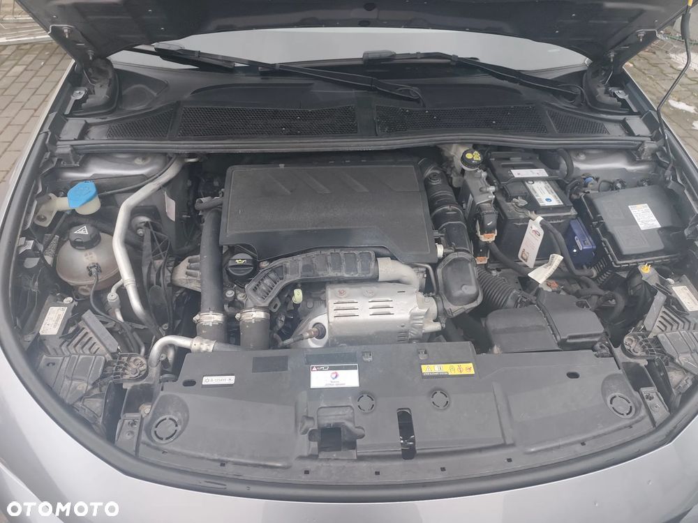 Peugeot 308 1.2 PureTech GPF Allure Pack S&S EAT8 - 7