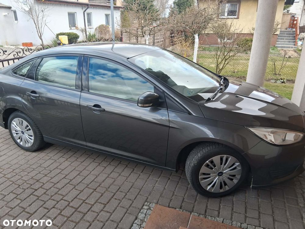 Ford Focus 1.6 SYNC Edition - 2