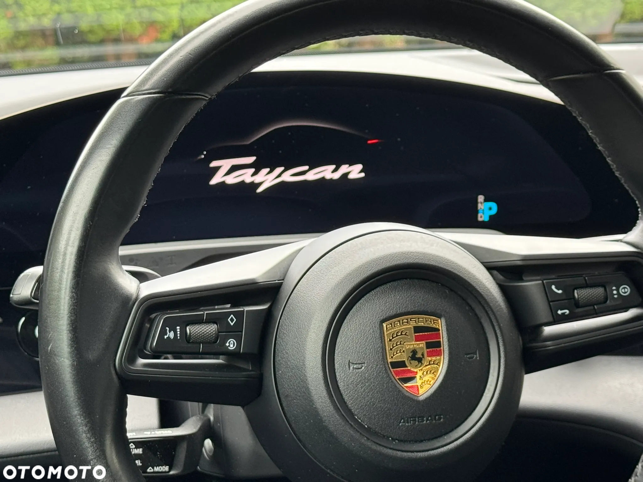 Porsche Taycan - 28