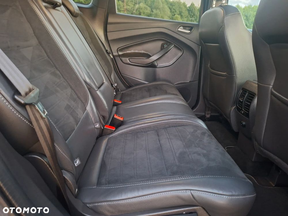 Ford Kuga 2.0 TDCi 2x4 ST-Line - 20