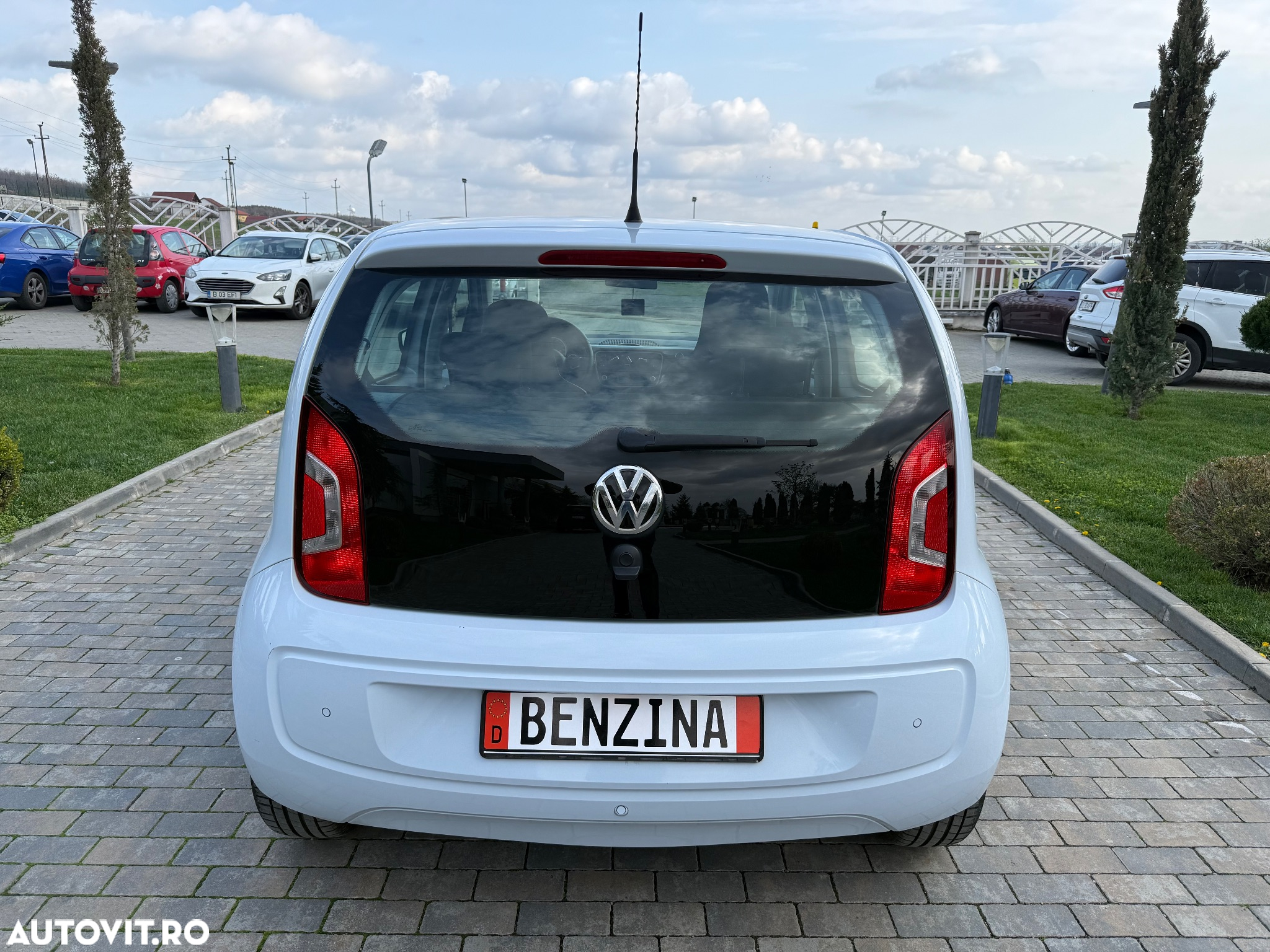Volkswagen up! - 8