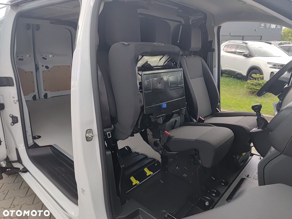 Opel Vivaro - 16