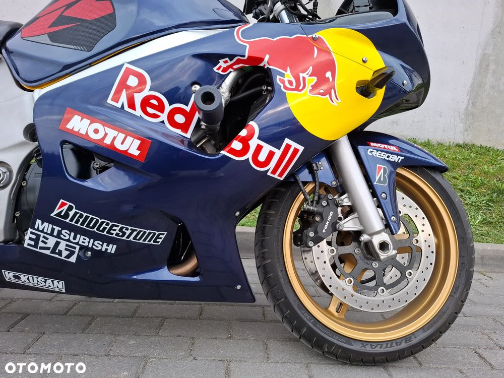 Suzuki GSX-R - 18
