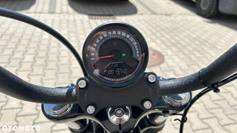 Harley-Davidson Softail Street Bob - 11