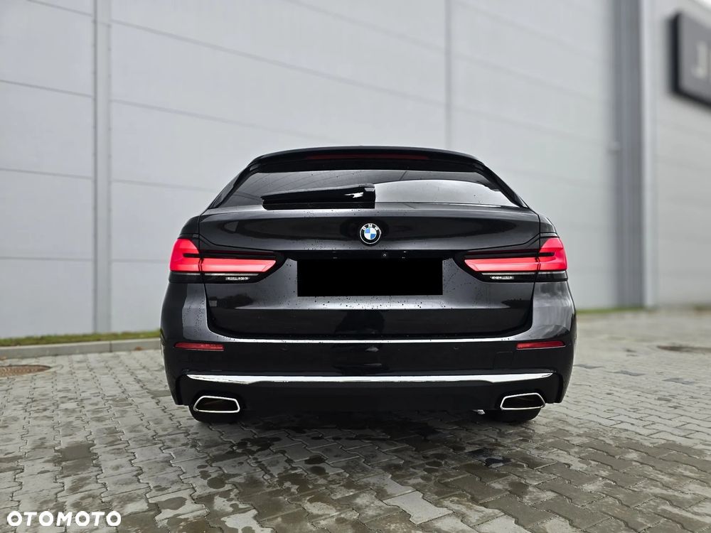 BMW Seria 5 520d xDrive MHEV Luxury Line sport - 3