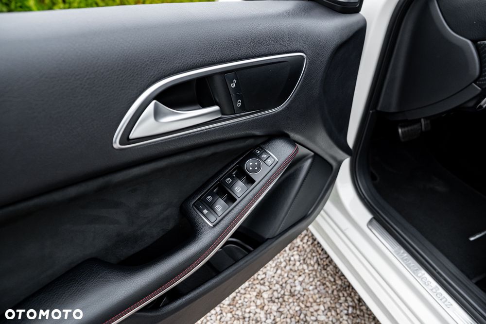 Mercedes-Benz Klasa A 250 (BlueEFFICIENCY) 7G-DCT AMG Sport - 17