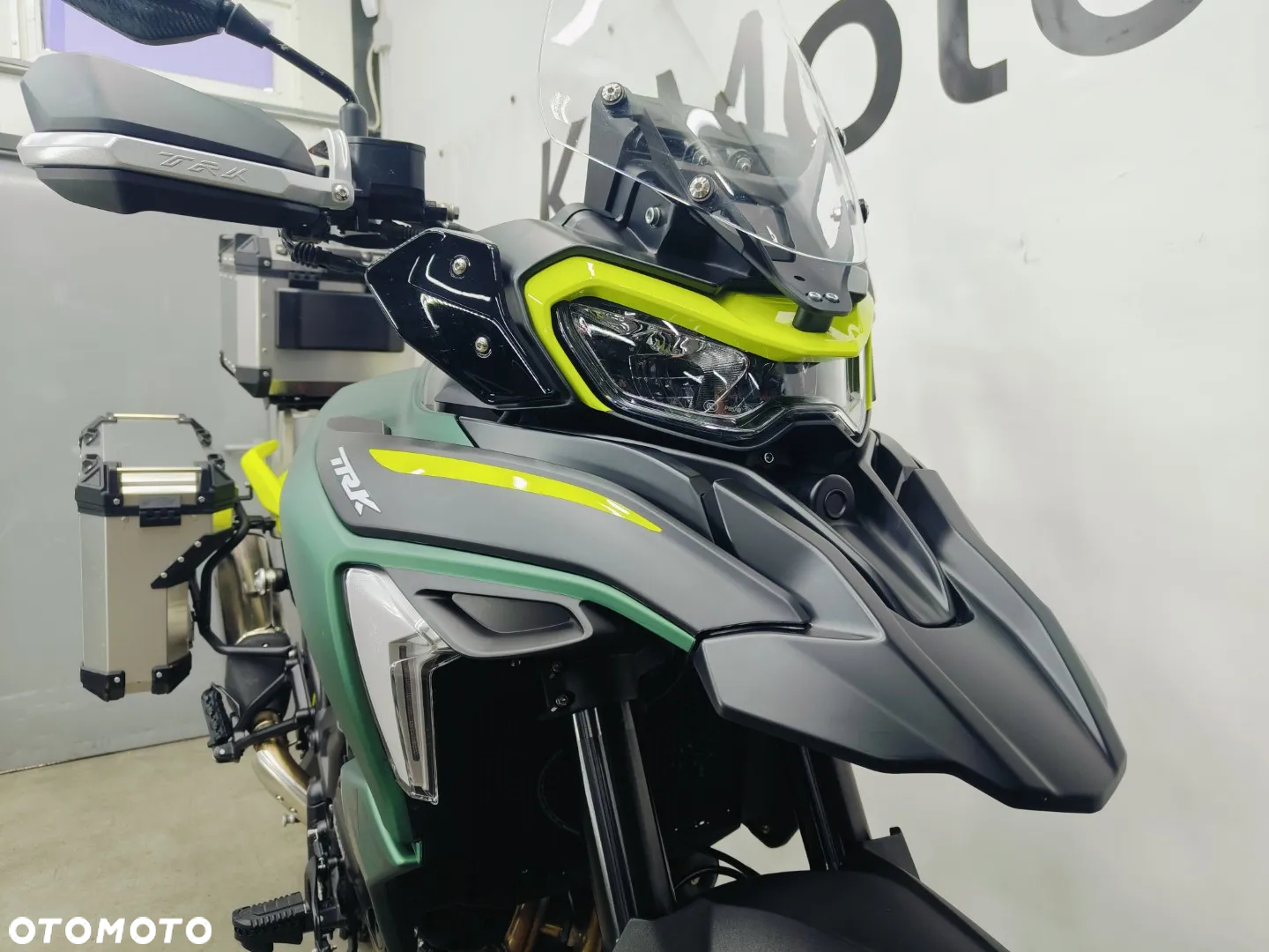 Benelli TRK 702X - 5