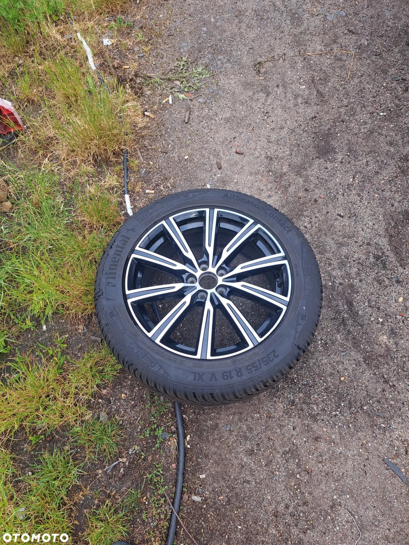 Felga z oponą Volvo XC-60 II 19 Cali 7.5Jx19H2 ET 50.5 31423852 235/55R19 105V XL Continental AllSeasonContact DOT 4022 2022 Rok - 1