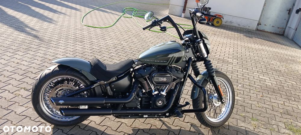 Harley-Davidson Softail Street Bob - 4