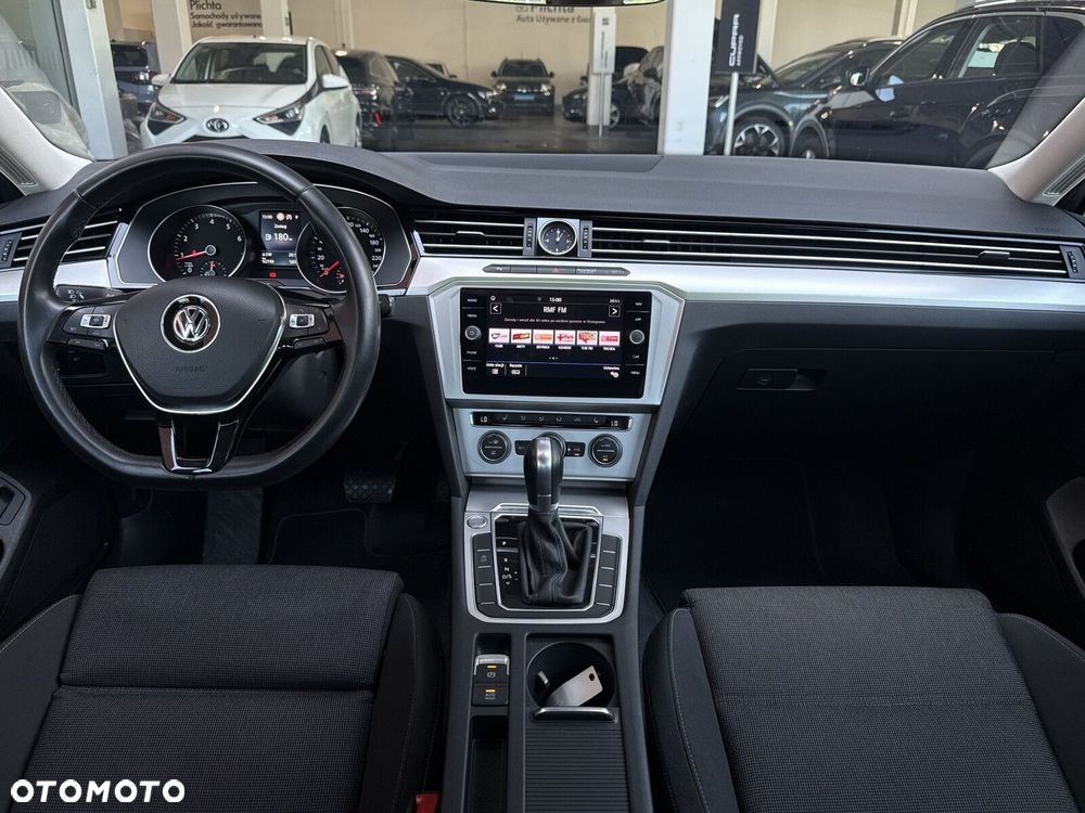 Volkswagen Passat 1.8 TSI BMT Comfortline DSG - 10