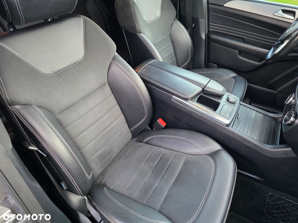 Mercedes-Benz ML - 8