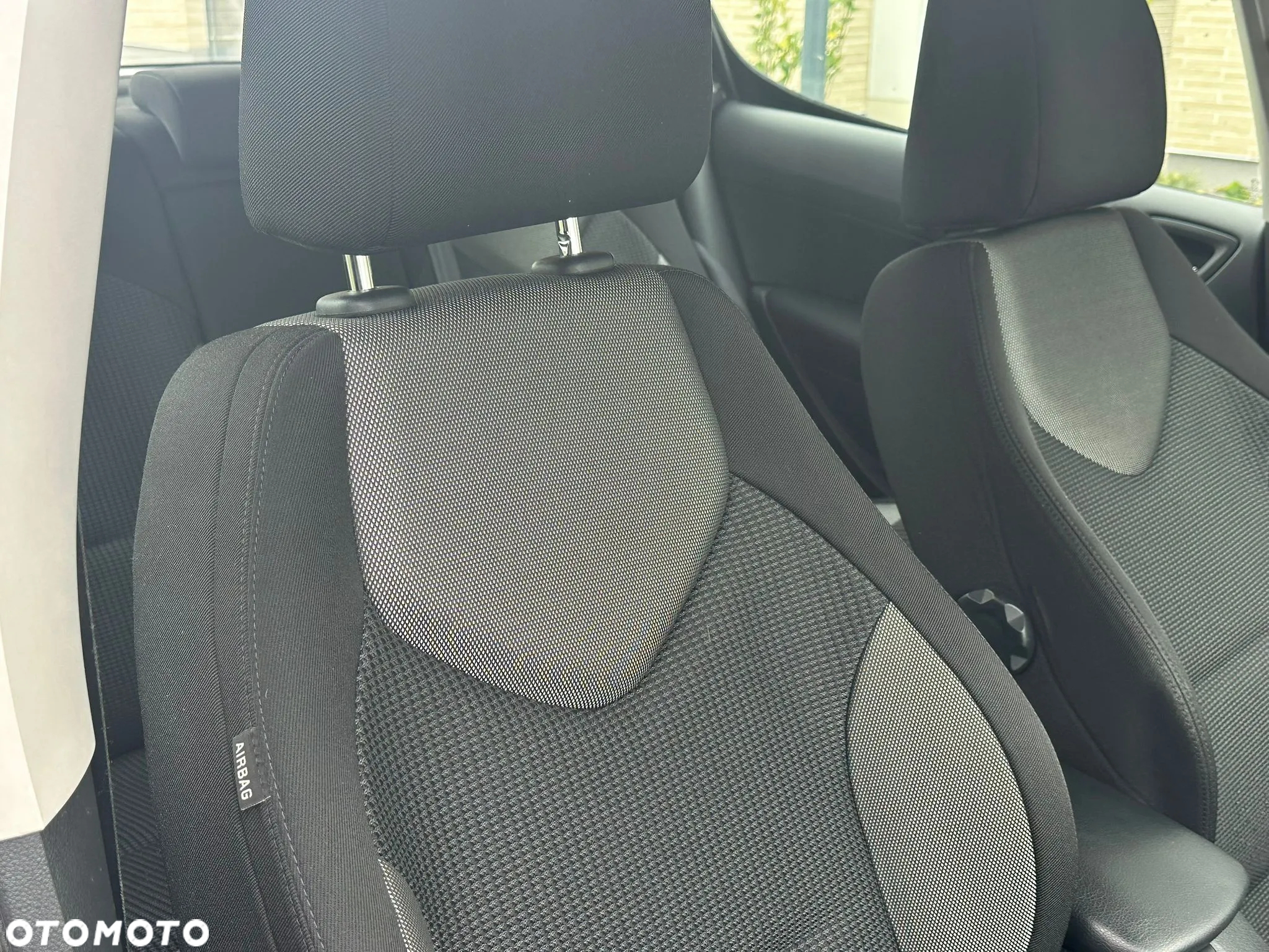 Peugeot 308 1.6 HDi Premium - 12