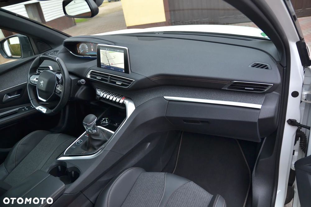 Peugeot 3008 HDi FAP 150 Platinum - 18