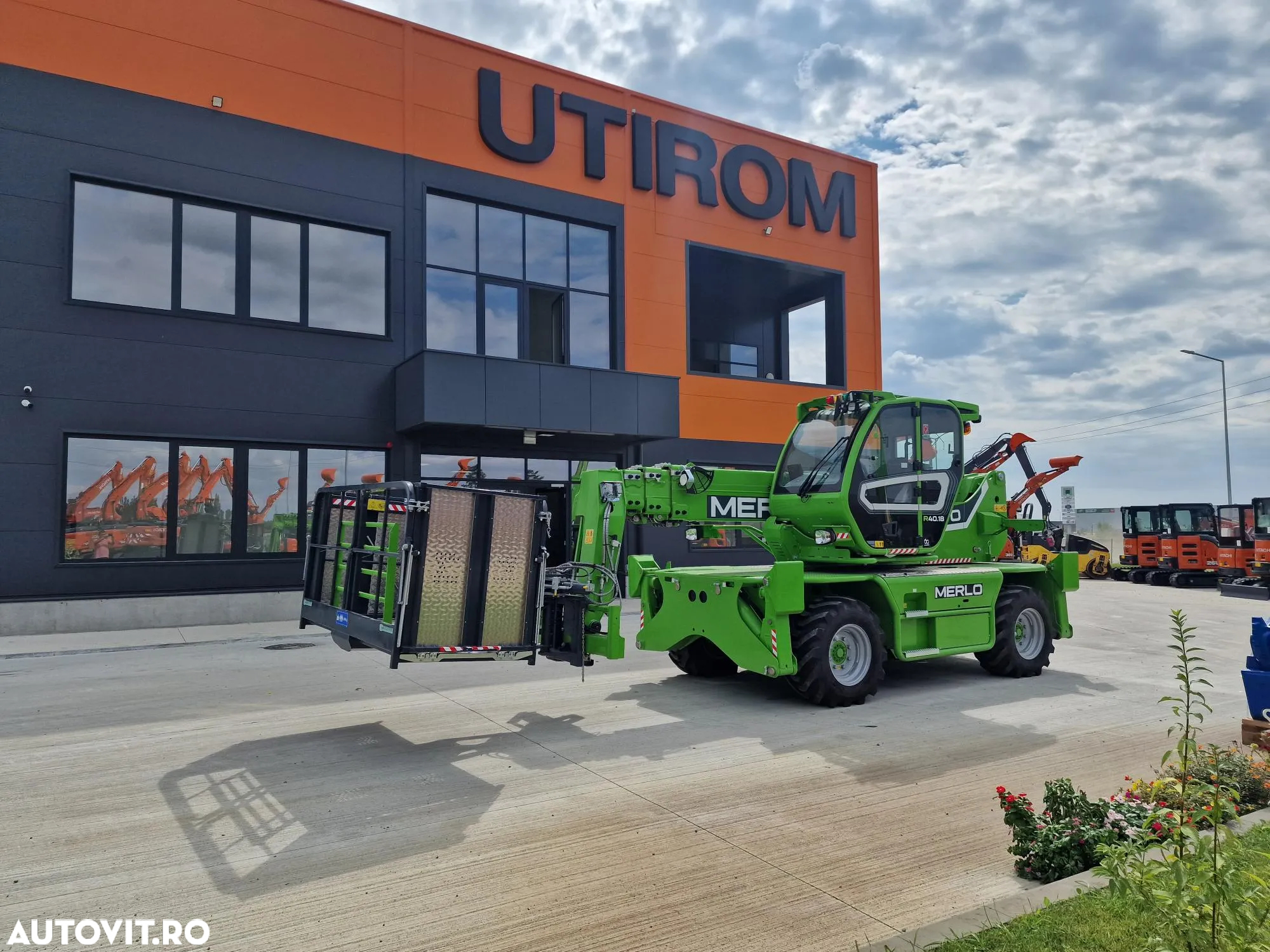 Merlo ROTO 40.18, ROTATIV la 18, ridica 4t, Aer cond, nacela 3 pers, cupa, furci, TELESCOPIC 4 tronsoane, posibilitate leasing, garantie 2 ani-PROMOTIE 154900 EUR+Tva - 4