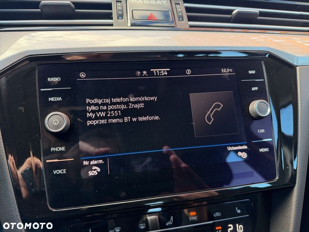 Volkswagen Passat - 25