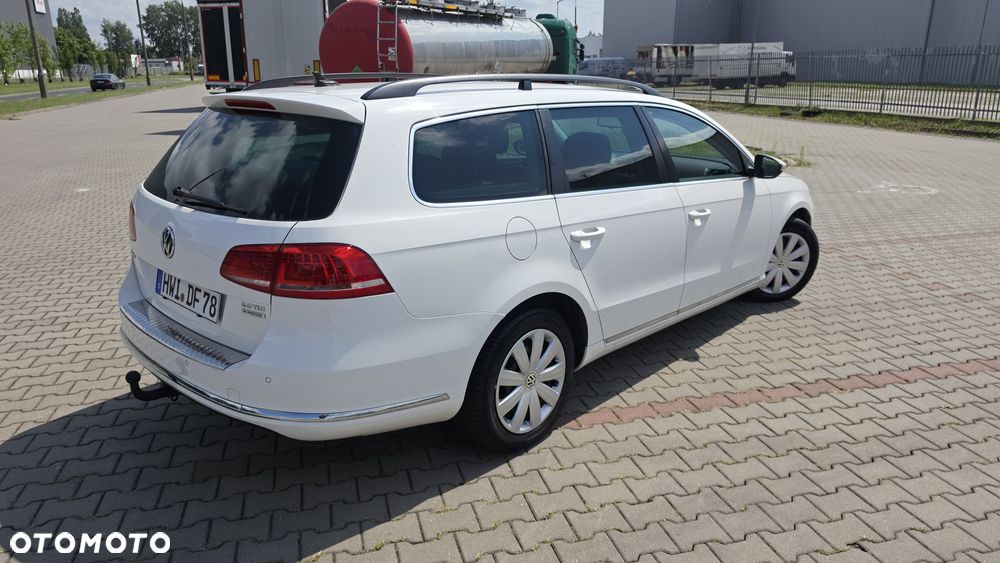 Volkswagen Passat 2.0 TDI Highline - 5