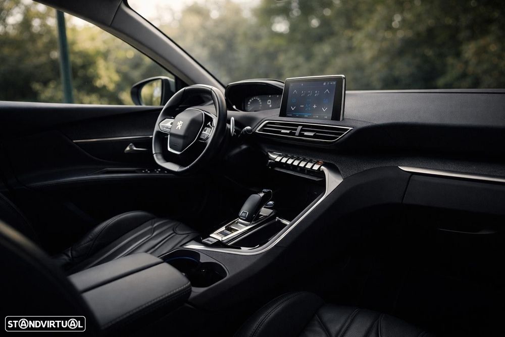 Peugeot 5008 1.5 BlueHDi Allure Pack EAT8 - 30