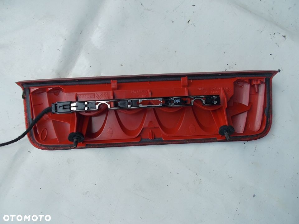LAMPA TYŁ STOP ŚWIATŁO TRZECIE LIFT 207 F-VAT - 2
