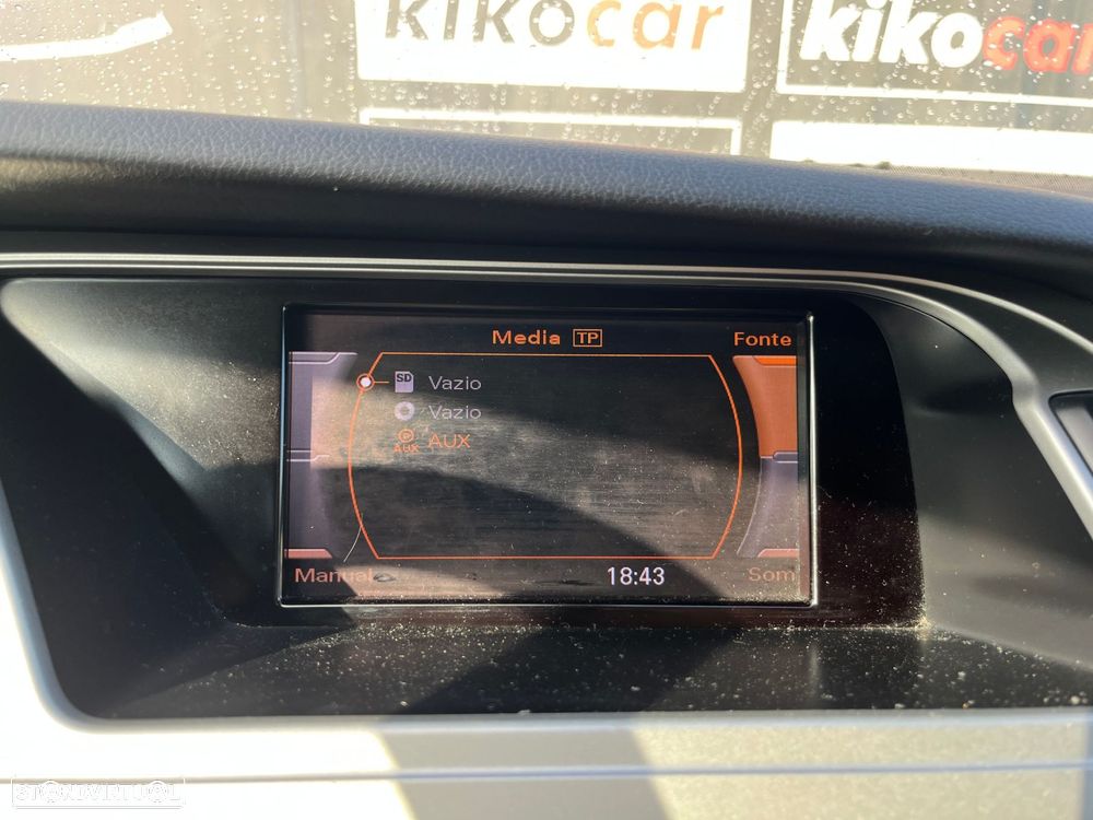 Audi A4 2.0 TDI Sport - 30