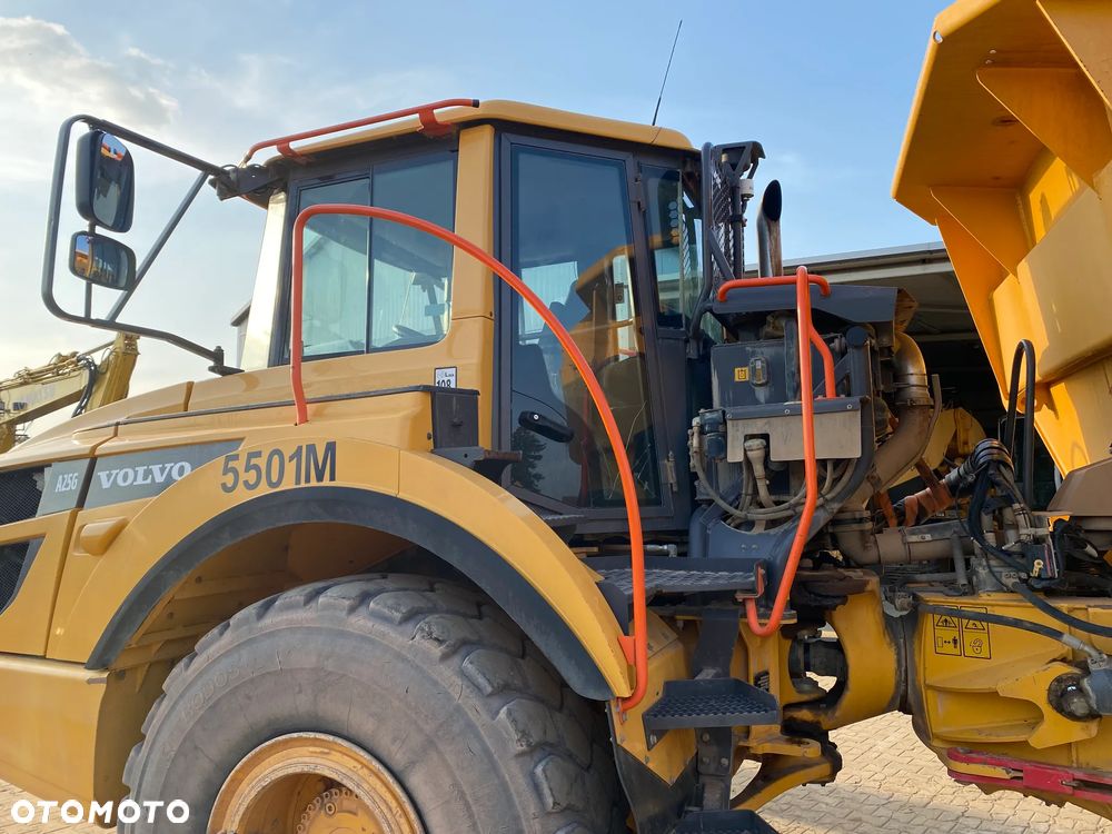 Volvo A25G, 2014 ROK, OPONY 80% DOBRE, TYLNA KLAPA, Z NIEMIEC, PIĘKNY STAN - 23