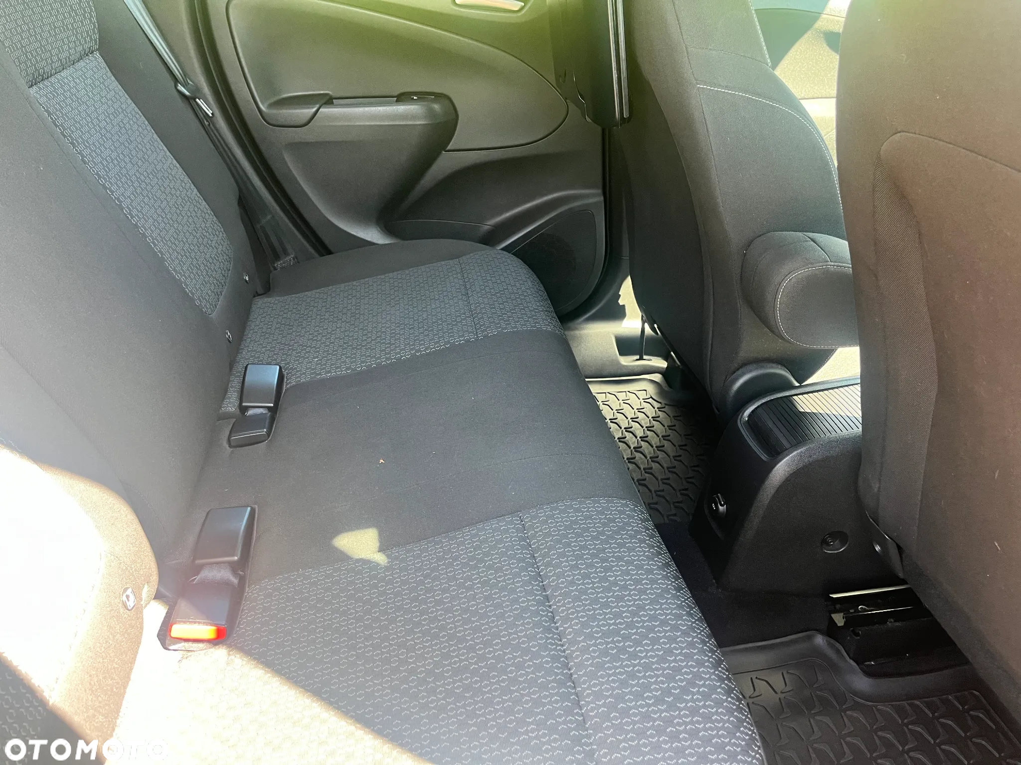 Opel Crossland X 1.2 T Elite S&S - 17