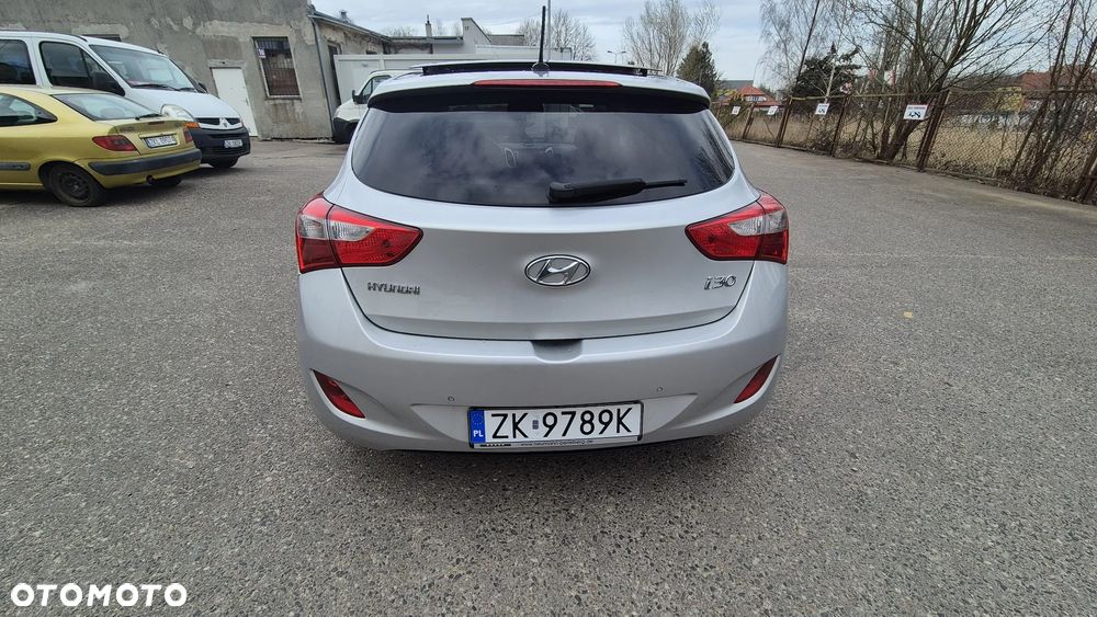 Hyundai i30 1.6 CRDI DCT Premium - 8